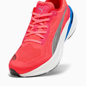 Tenis de correr Magnify NITRO 2 para hombre, Fire Orchid-Ultra Blue, extralarge